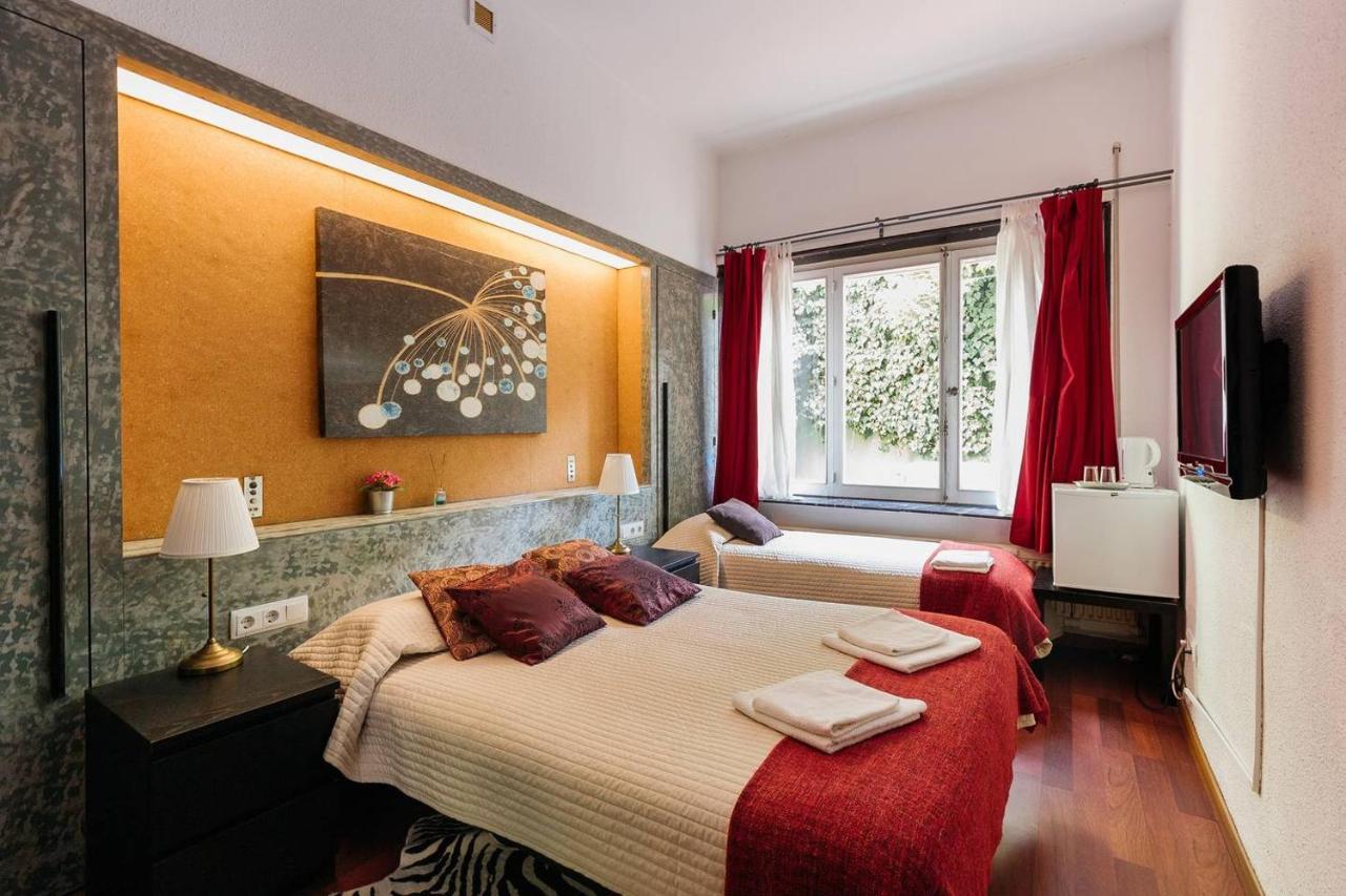 Casa Vilaro Park Guell Βαρκελώνη Εξωτερικό φωτογραφία