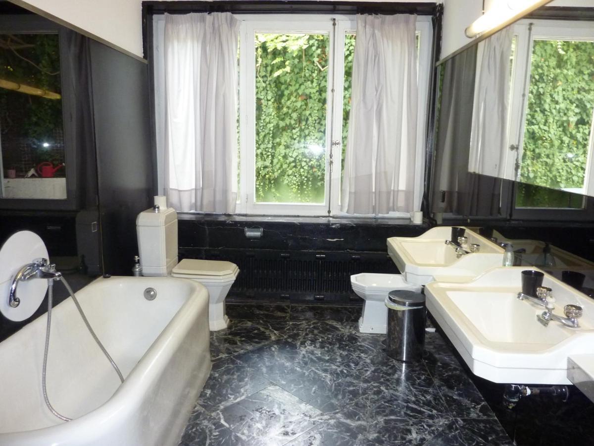 Casa Vilaro Park Guell Βαρκελώνη Εξωτερικό φωτογραφία