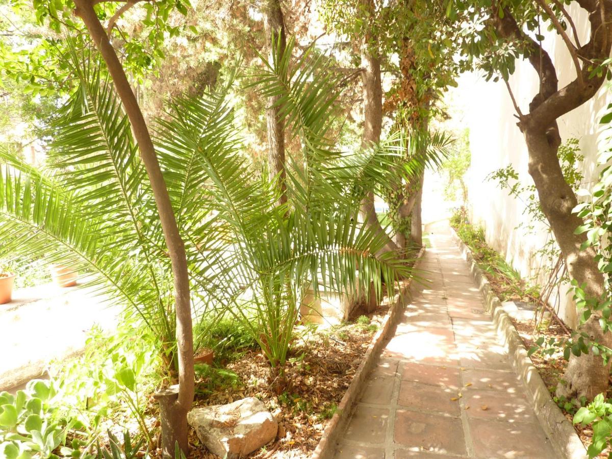 Casa Vilaro Park Guell Βαρκελώνη Εξωτερικό φωτογραφία