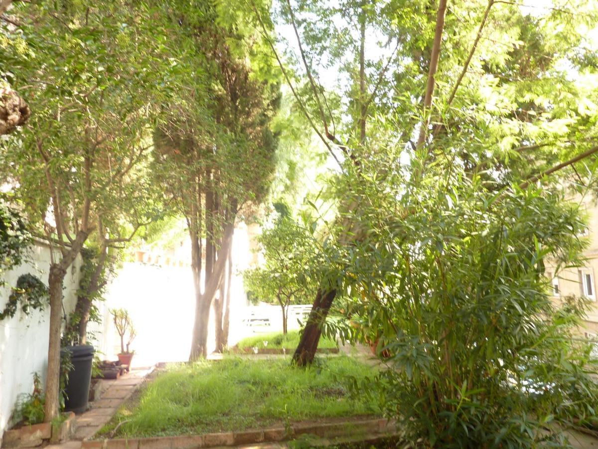 Casa Vilaro Park Guell Βαρκελώνη Εξωτερικό φωτογραφία