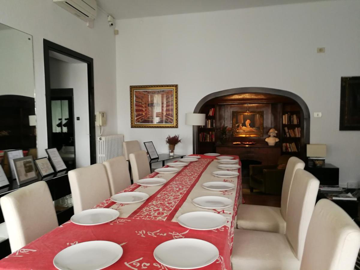 Casa Vilaro Park Guell Βαρκελώνη Εξωτερικό φωτογραφία